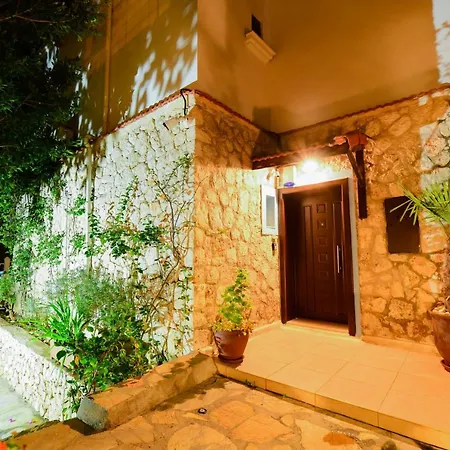 Amazing 8 People Sea View Centre Location Villa *