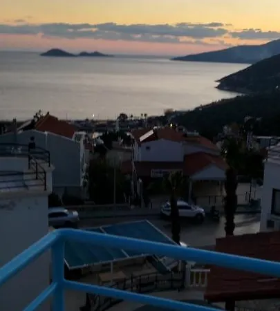 Amazing 8 People Sea View Centre Location